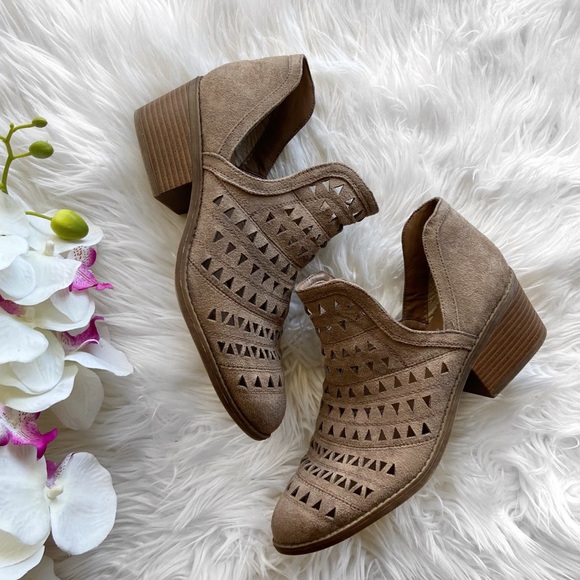 Fergalicious lacer cut perforated ankle booties - Picture 9 of 9